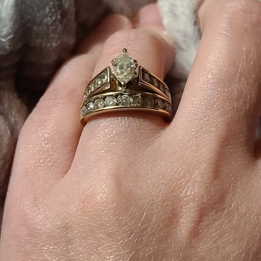 14k YG genuine diamond wedding set - Picture 2 of 11